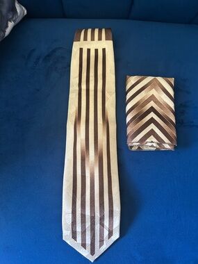 Men's Two-Tone Brown & Cream Striped Tie with Pocket Square